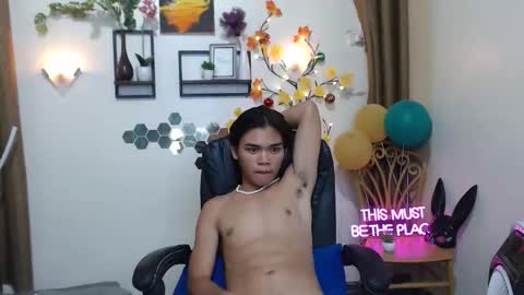 Snapshot of lord_hotasian chatting on 28, 11, 2025 lord_hotasian online show from 28, 11, 2025