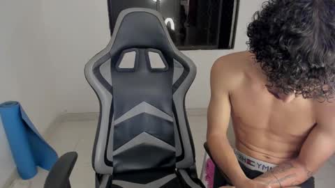 Snapshot of lordpussy__ chatting on 18, 10, 2025 lordpussy__ online show from 18, 10, 2025