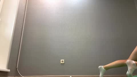 Snapshot of loreeluben chatting on 5, 10, 2025 Olivia online show from 5, 10, 2025