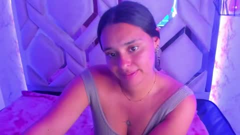 lorem_adams online show from 17, 1, 2025