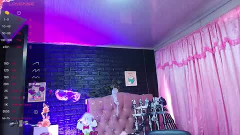 Snapshot of loren_44tits chatting on 22, 10, 2025 Loren online show from 22, 10, 2025