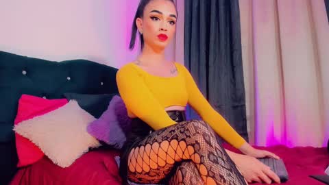 Snapshot of lorena_capelli_ chatting on 8, 10, 2025 lesly lorena online show from 8, 10, 2025