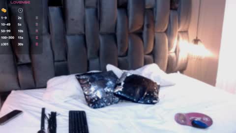 Lorena Vieira  online show from 29, 12, 2024