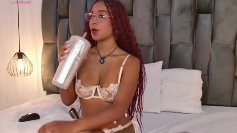 Lorena Vieira  online show from 29, 9, 2025