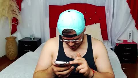 Snapshot of lorena_y_martin chatting on 4, 10, 2025 lorea y martin online show from 4, 10, 2025