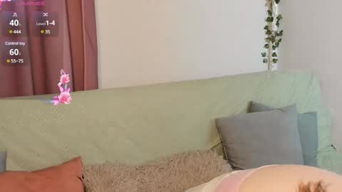 Snapshot of lorettacarnley chatting on 20, 12, 2024 Alice online show from 20, 12, 2024