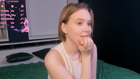 Snapshot of lorettacarnley chatting on 9, 2, 2025 Alice online show from 9, 2, 2025