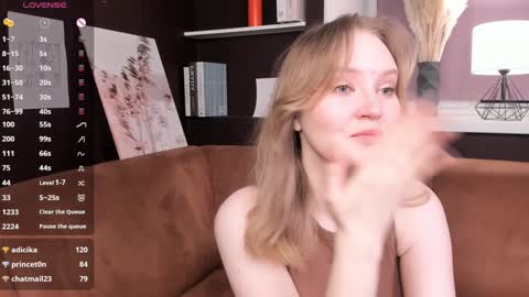 Snapshot of lorettacarnley chatting on 26, 2, 2025 Alice online show from 26, 2, 2025