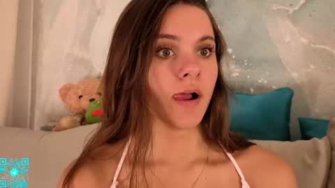 Snapshot of lorettadunnelli chatting on 19, 7, 2026 Chloe for Fan BlackHole online show from 19, 7, 2026