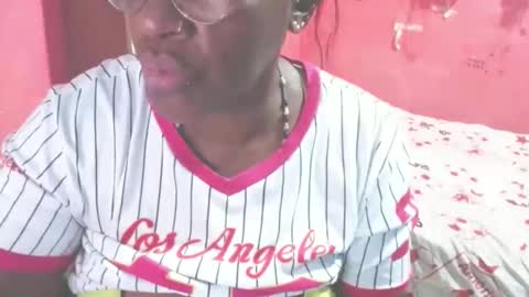 Snapshot of loretybighot chatting on 21, 4, 2026 loretybighot online show from 21, 4, 2026