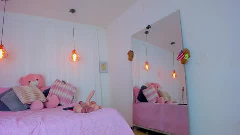 Lori Evans online show from 10, 11, 2025