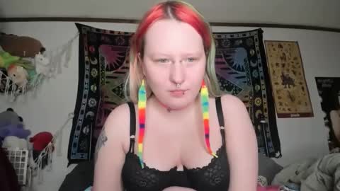 Snapshot of loricritter2 chatting on 18, 1, 2026 Lori Critter online show from 18, 1, 2026