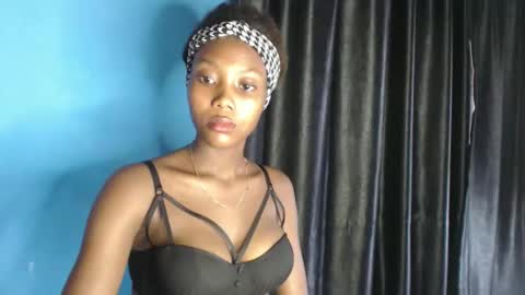 lorrycutie16 online show from 11, 4, 2026
