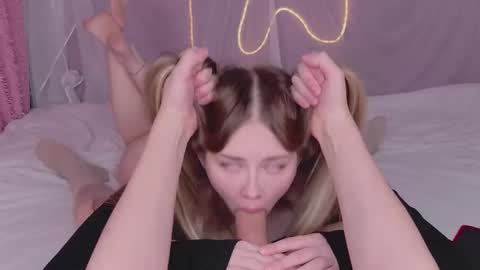 Snapshot of lost_wanderers chatting on 4, 12, 2025 Eva and Dima online show from 4, 12, 2025