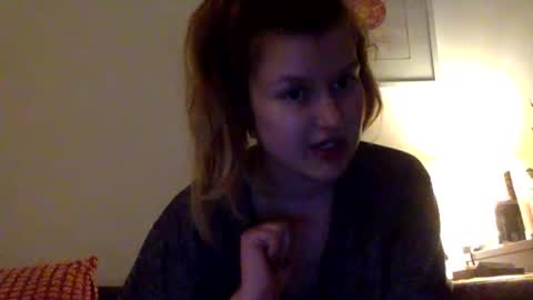 lou880432 online show from 6, 3, 2025