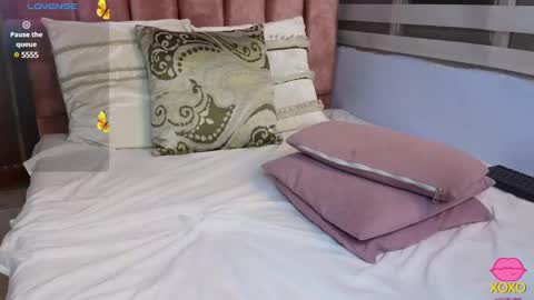  Lou Rosse  online show from 22, 1, 2025