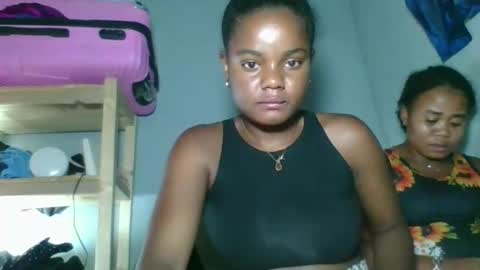 Snapshot of louane98 chatting on 22, 2, 2026 louane98 online show from 22, 2, 2026