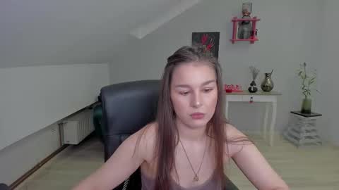 Snapshot of louannahart chatting on 10, 2, 2026 louannahart online show from 10, 2, 2026