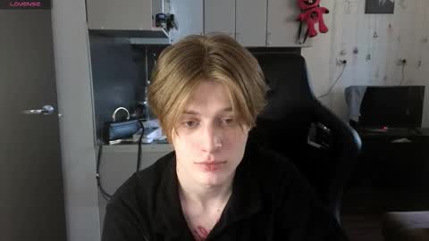 louie_evans online show from 28, 3, 2026