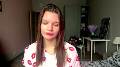 Snapshot of louiehomza chatting on 1, 12, 2025 Alina online show from 1, 12, 2025