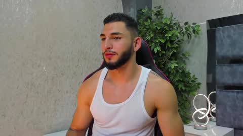 Louis online show from 8, 11, 2025