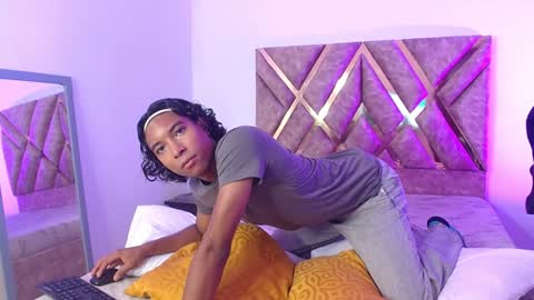 Louis Valdz online show from 9, 1, 2025