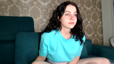 Snapshot of louise_phlox chatting on 28, 2, 2025 Louise online show from 28, 2, 2025