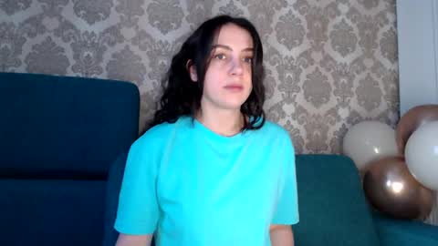 Snapshot of louise_phlox chatting on 3, 3, 2025 Louise online show from 3, 3, 2025