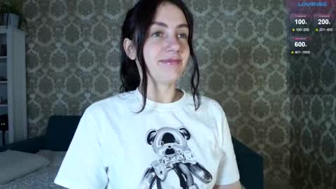 Snapshot of louise_phlox chatting on 10, 10, 2025 Louise online show from 10, 10, 2025