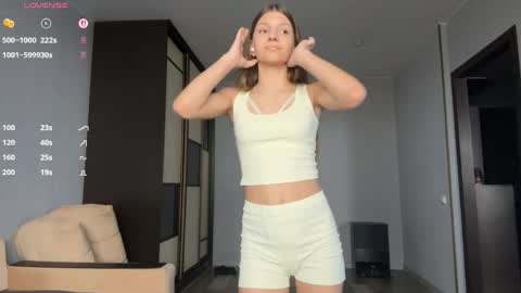 Lesi online show from 10, 4, 2026