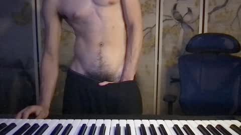 Snapshot of love4heelz chatting on 7, 1, 2026 Prynce online show from 7, 1, 2026