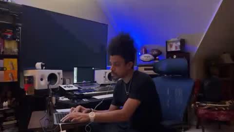 Prynce online show from 23, 7, 2026