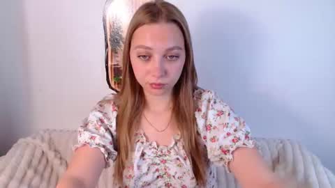 Snapshot of love_bella_ chatting on 15, 6, 2026 love bella online show from 15, 6, 2026