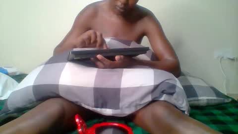 Snapshot of love_doll26 chatting on 17, 5, 2026 love doll26 online show from 17, 5, 2026
