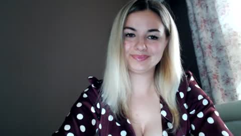Snapshot of love_dom_meg chatting on 25, 6, 2026 Megane online show from 25, 6, 2026