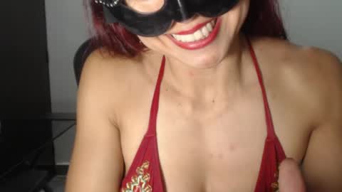 Snapshot of love_gatubela chatting on 22, 9, 2025 Nina online show from 22, 9, 2025