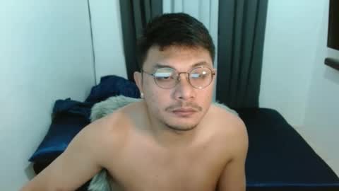 Snapshot of love_hottieh chatting on 13, 10, 2025 love_hottieh online show from 13, 10, 2025