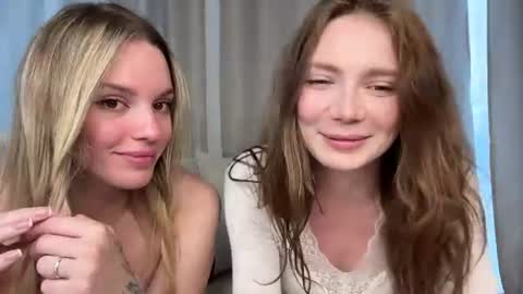 Snapshot of love_machine_ chatting on 13, 6, 2026 Sofi online show from 13, 6, 2026