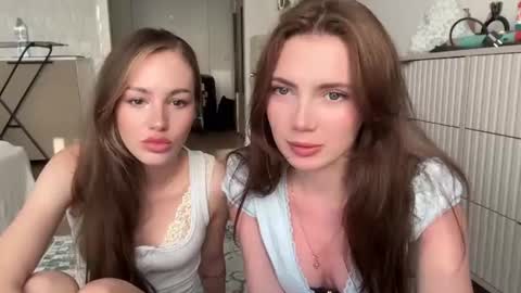 Snapshot of love_machine_ chatting on 19, 7, 2026 Sofi online show from 19, 7, 2026