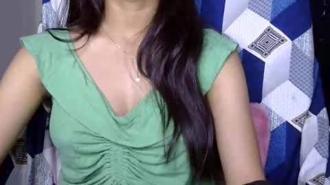 Snapshot of love_riva chatting on 12, 5, 2026 Riva online show from 12, 5, 2026