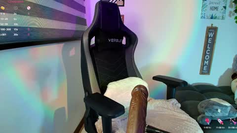 Sharol Leon online show from 8, 2, 2025