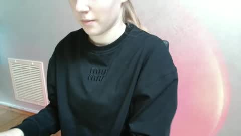 Vivian online show from 16, 12, 2025