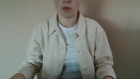 Vivian online show from 25, 3, 2026