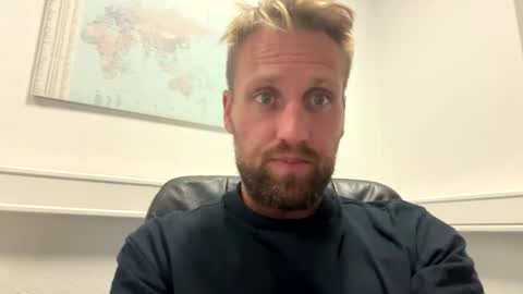 lovefuesse online show from 15, 9, 2025