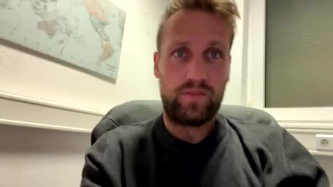 lovefuesse online show from 11, 11, 2025