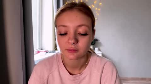 Ella online show from 23, 12, 2025