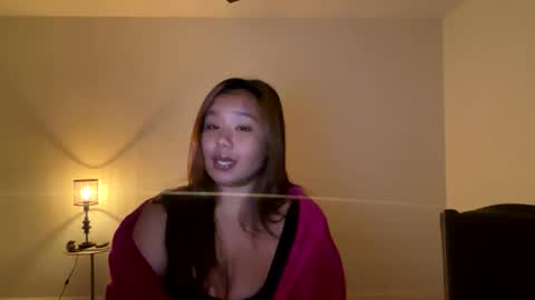 Snapshot of lovellly_ chatting on 1, 10, 2025 Love online show from 1, 10, 2025