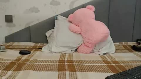 lovellykitty online show from 17, 9, 2025