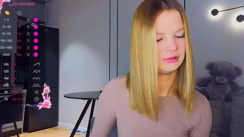 Jenny online show from 26, 9, 2025