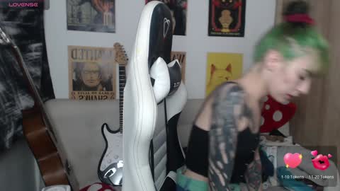 Snapshot of lovely_cass chatting on 20, 12, 2024 Cassie online show from 20, 12, 2024